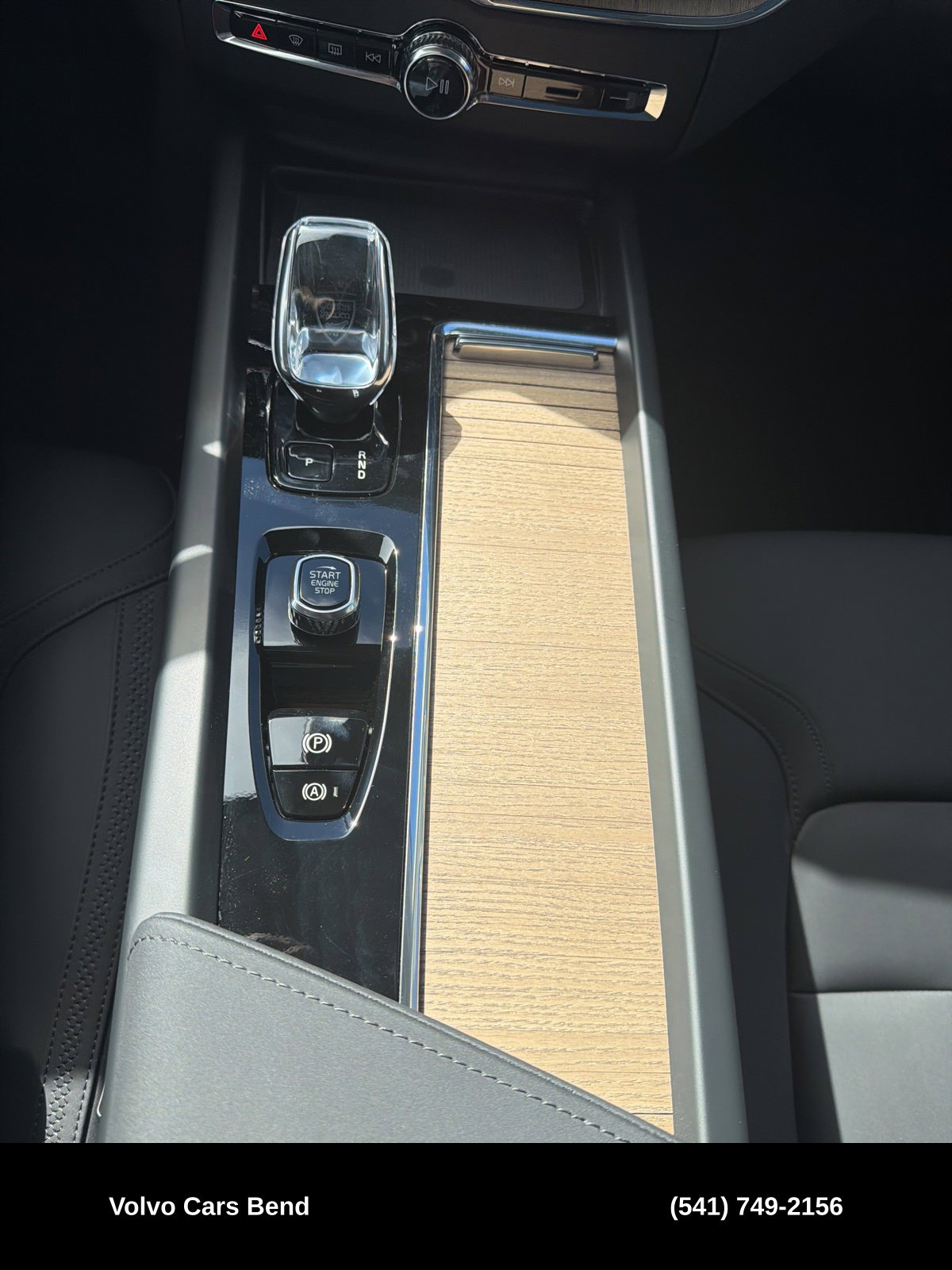 2026 Volvo XC60 Plus - Photo 25