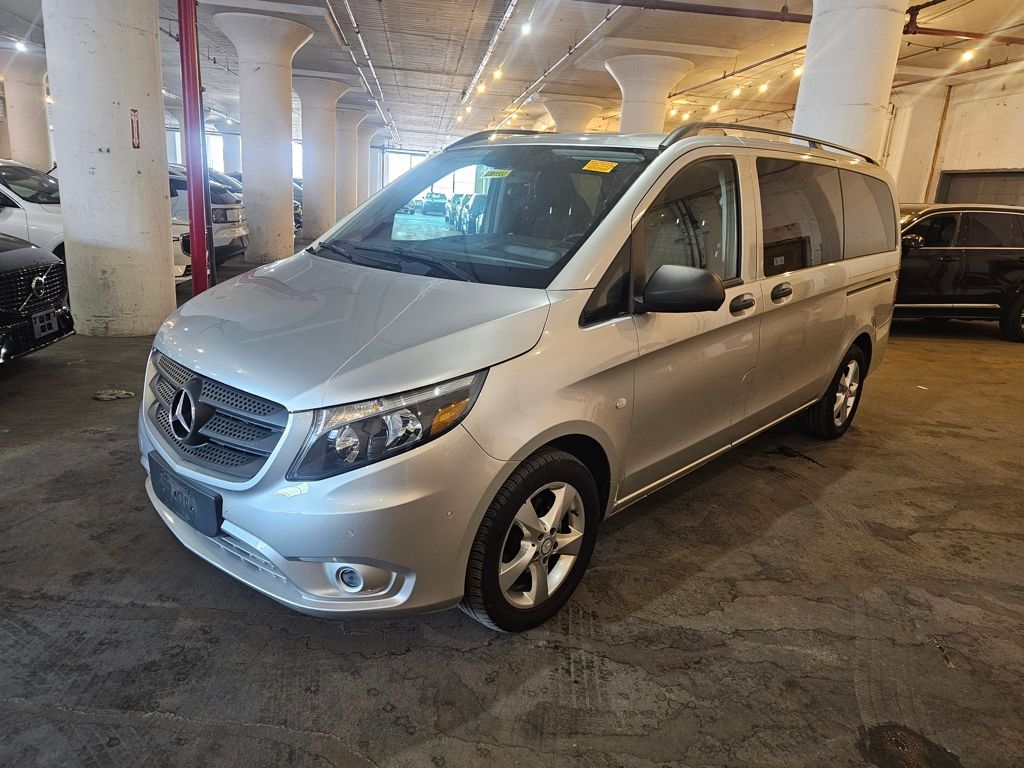 2016 Mercedes-Benz Metris Passenger Van Base