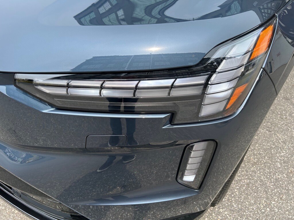 2025 Volvo EX90 Twin Motor Plus photo 4