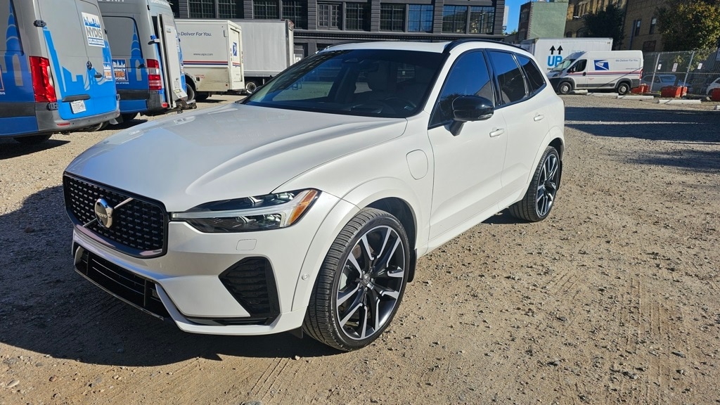 2025 Volvo XC60 Ultra's photo