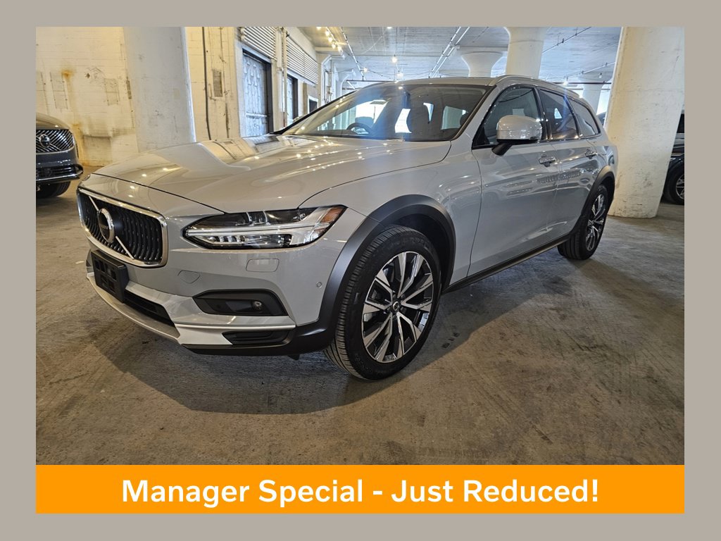 2025 Volvo V90 Cross Country