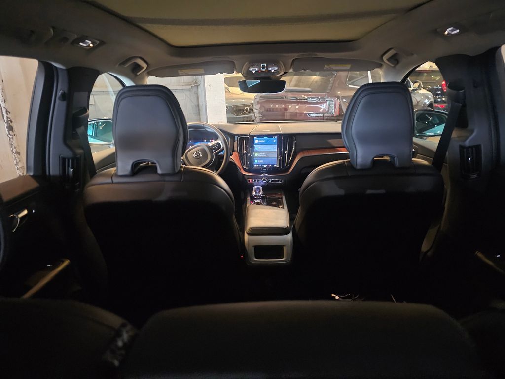 2023 Volvo XC60 T8 Ultimate Dark Theme AWD's photo