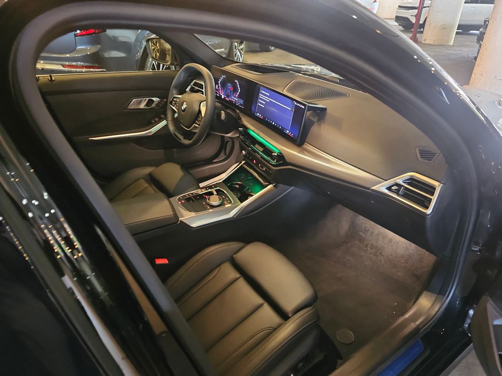 2025 BMW 3 Series 330i - Photo 7