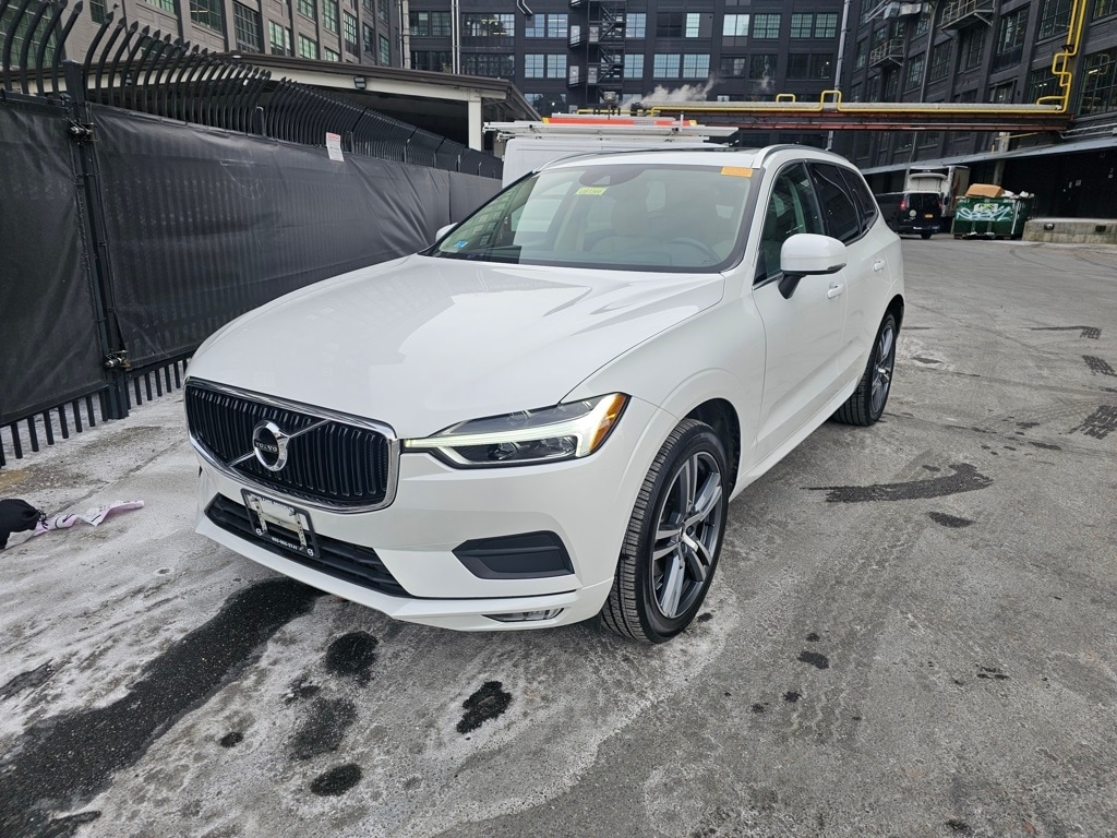 2021 Volvo XC60 Momentum