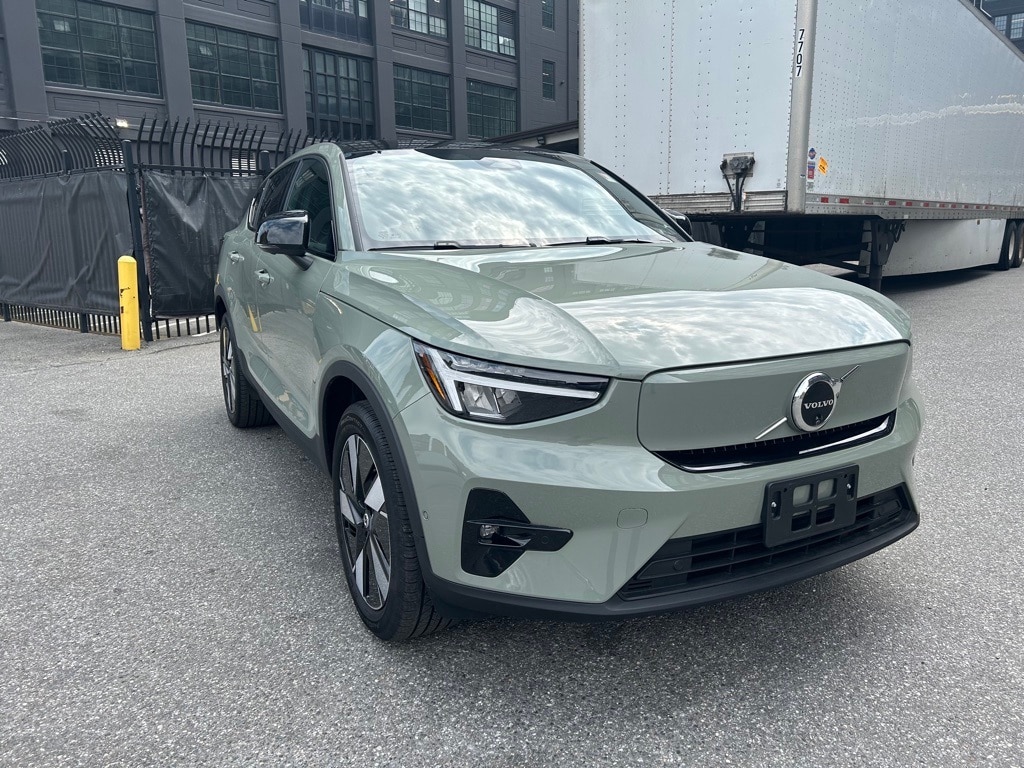 Used 2024 Volvo C40 Plus with VIN YV4EH3BL5R2116235 for sale in Brooklyn, NY