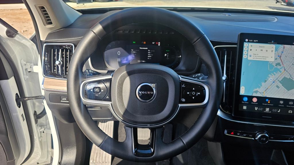 2025 Volvo XC90 Plus - Photo 21