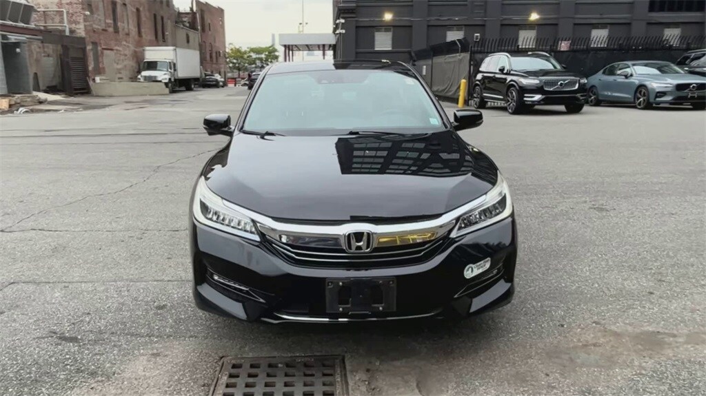 Used 2017 Honda Accord Hybrid Touring with VIN JHMCR6F75HC003026 for sale in Brooklyn, NY