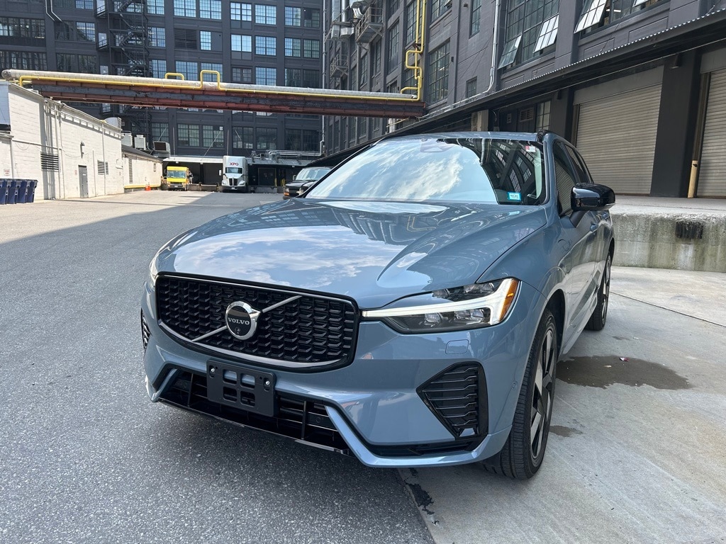 Certified 2024 Volvo XC60 Recharge Plug-In Hybrid T8 Plus Dark Theme SUV