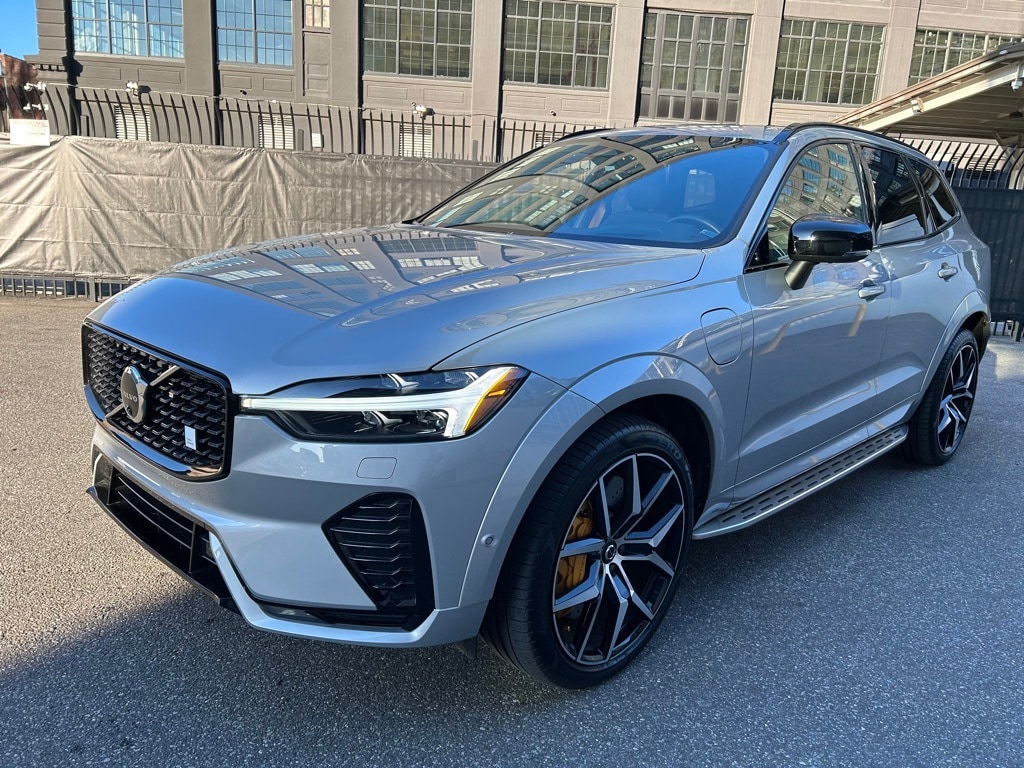 Certified 2025 Volvo XC60 Plug-In Hybrid T8 Polestar Engineered SUV