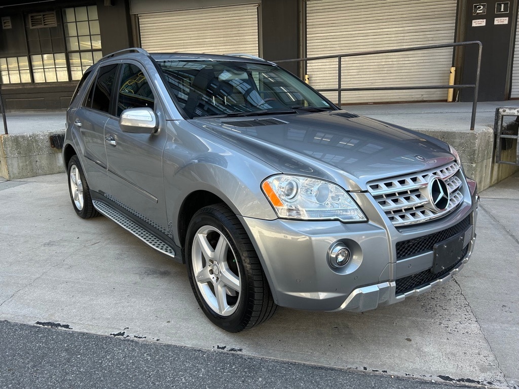 Used 2010 Mercedes-Benz M-Class ML550 with VIN 4JGBB7CB5AA594455 for sale in Brooklyn, NY
