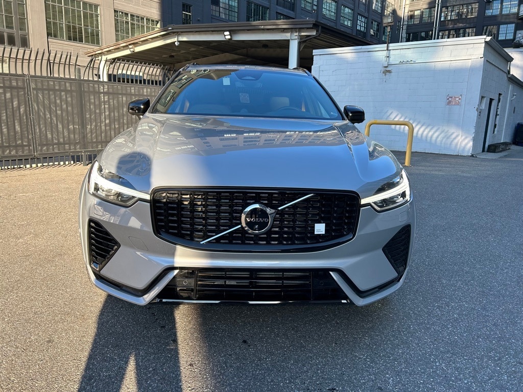Certified 2025 Volvo XC60 Plug-In Hybrid T8 Polestar Engineered SUV