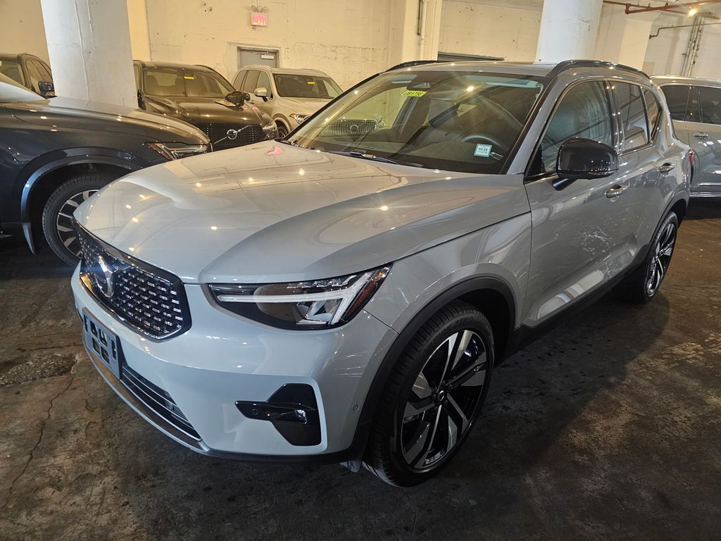 2024 Volvo XC40