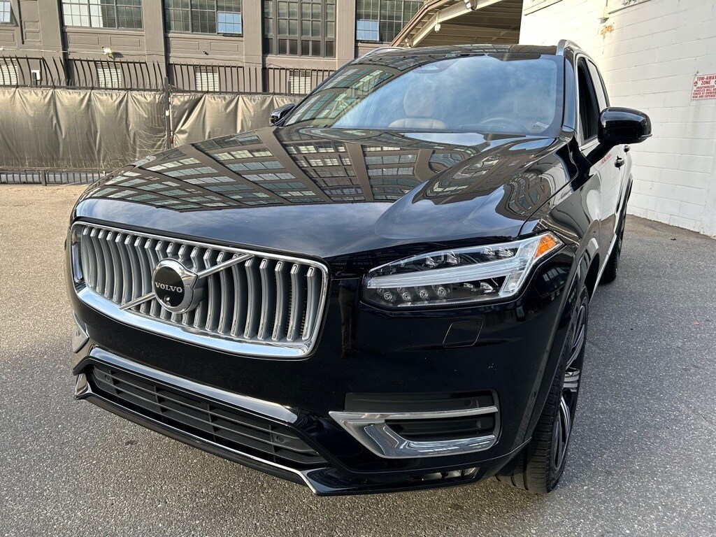 2024 Volvo XC90 Ultimate photo 2
