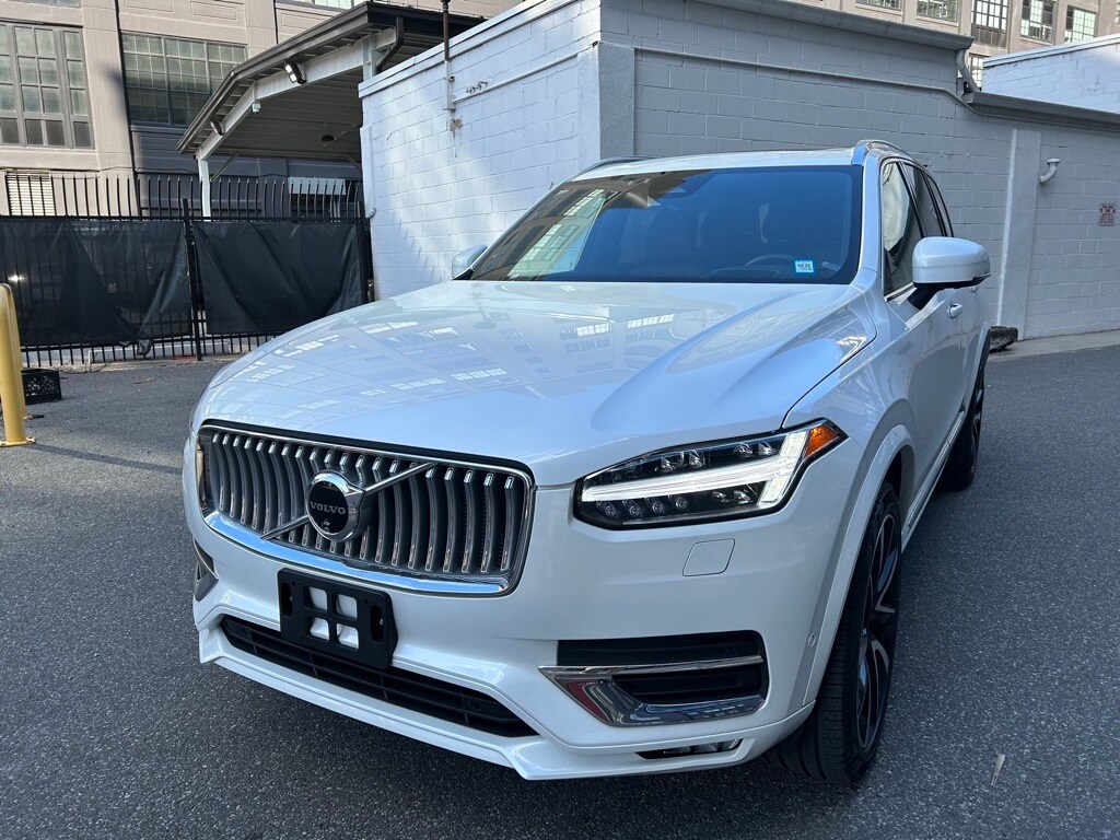 2024 Volvo XC90 Ultimate photo 3