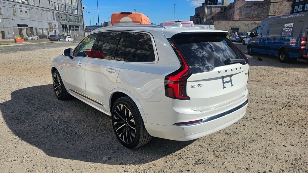 Certified 2025 Volvo XC90 Plug-In Hybrid T8 Plus SUV