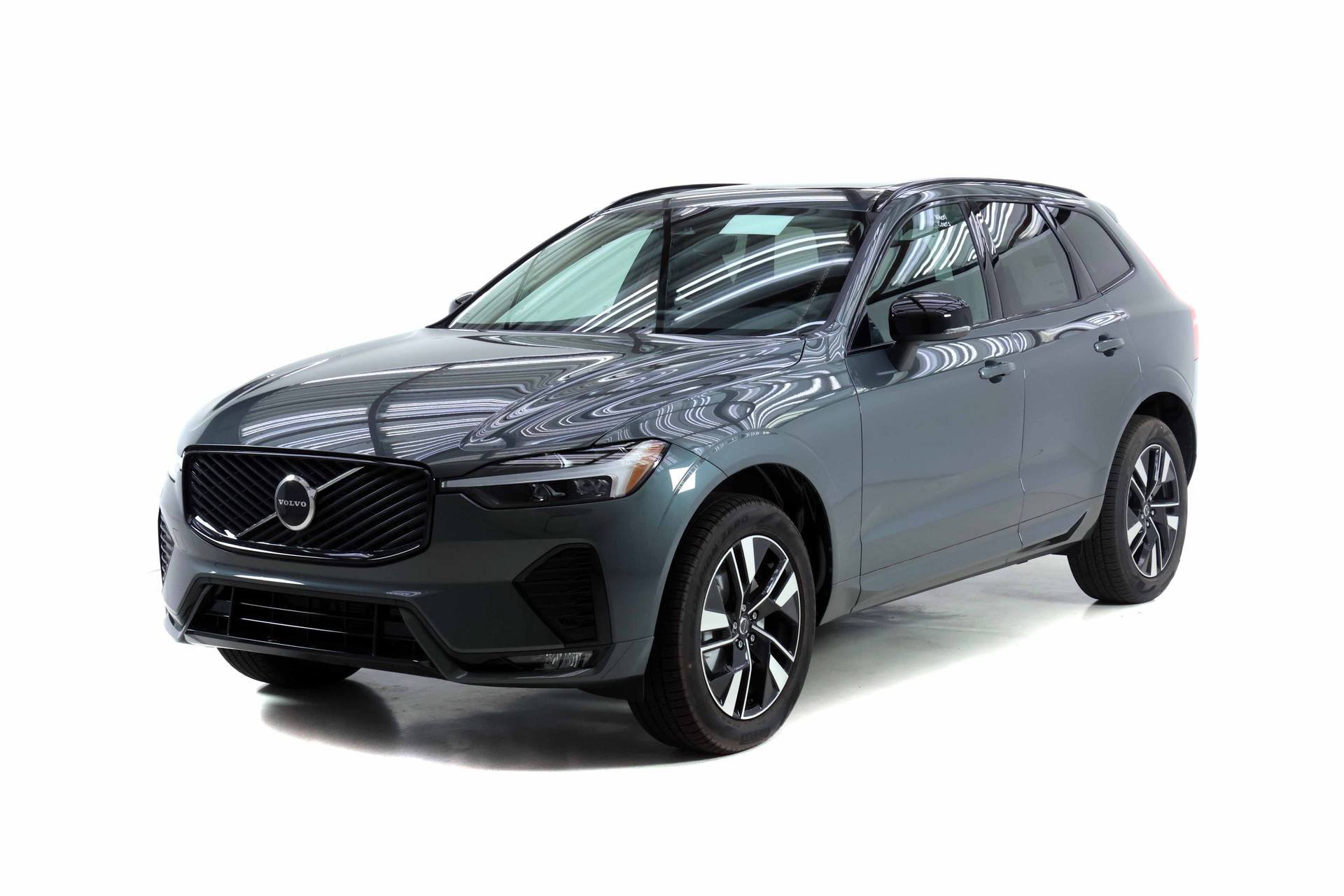 2027 Volvo XC60 B5 Core AWD SUV
