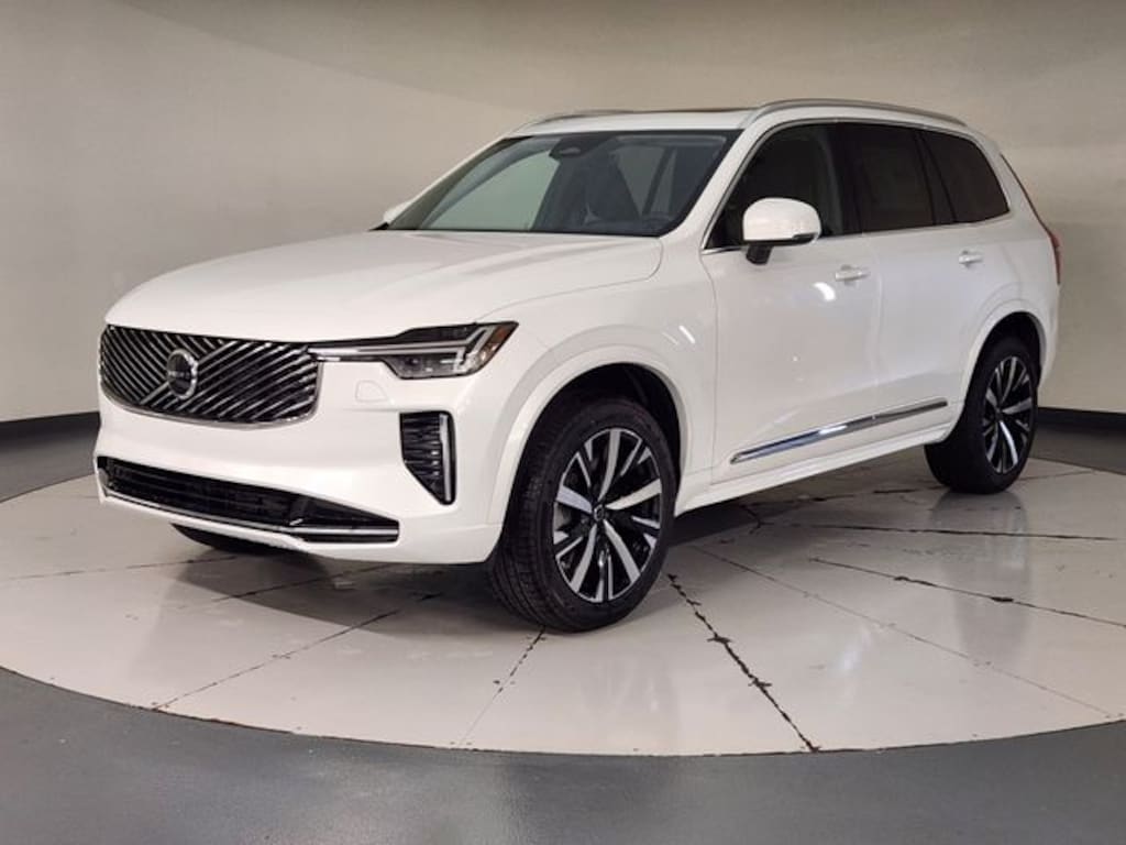 New 2026 Volvo XC90 B5 Core SUV