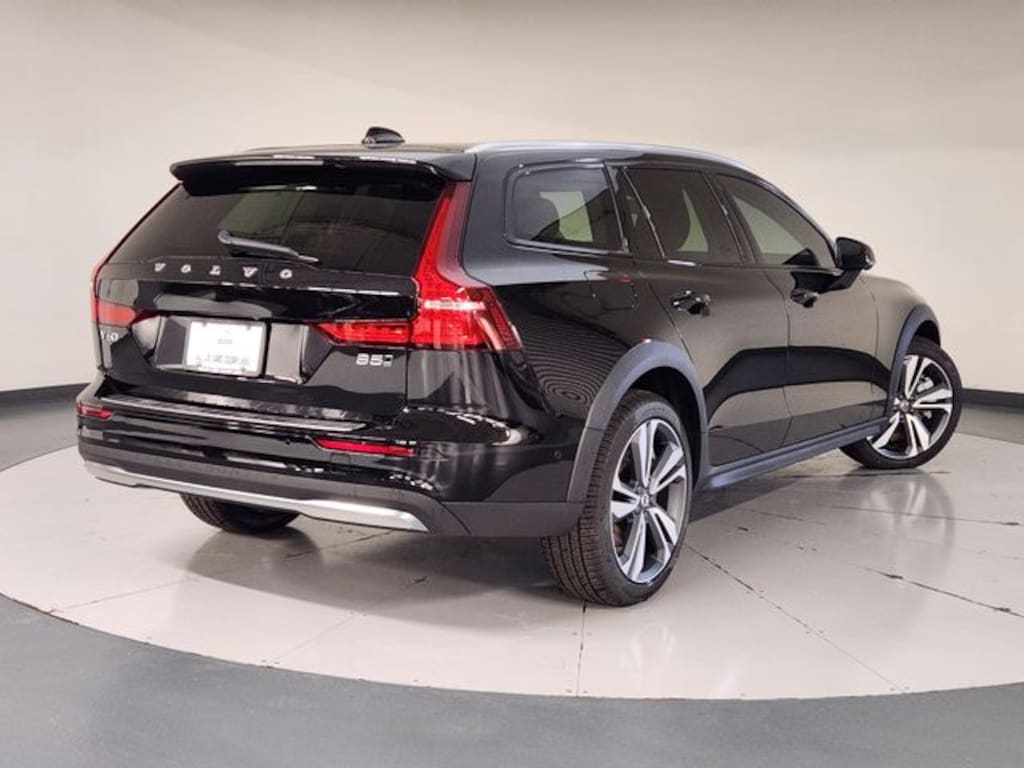 New 2026 Volvo V60 Cross Country B5 Plus Wagon