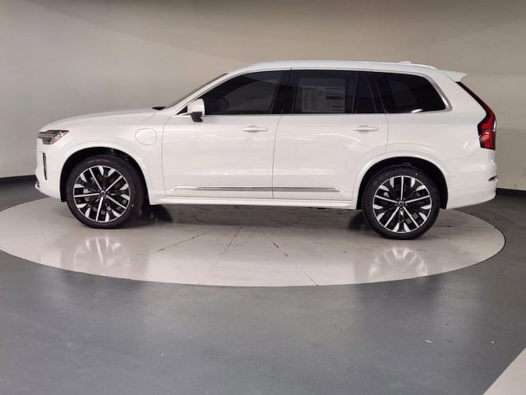 New 2026 Volvo XC90 plug-in hybrid T8 Plus 7-Seater SUV