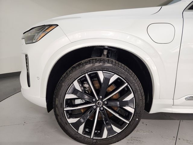 2026 Volvo XC90 Plus - Photo 10