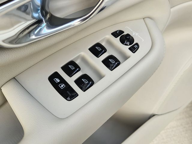 2026 Volvo XC90 Ultra - Photo 21