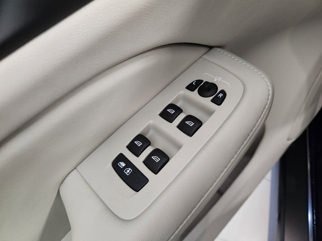 2026 Volvo V60 Cross Country Plus - Photo 23