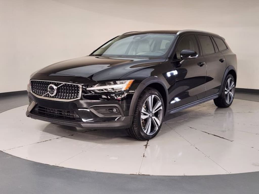 New 2026 Volvo V60 Cross Country B5 Plus Wagon