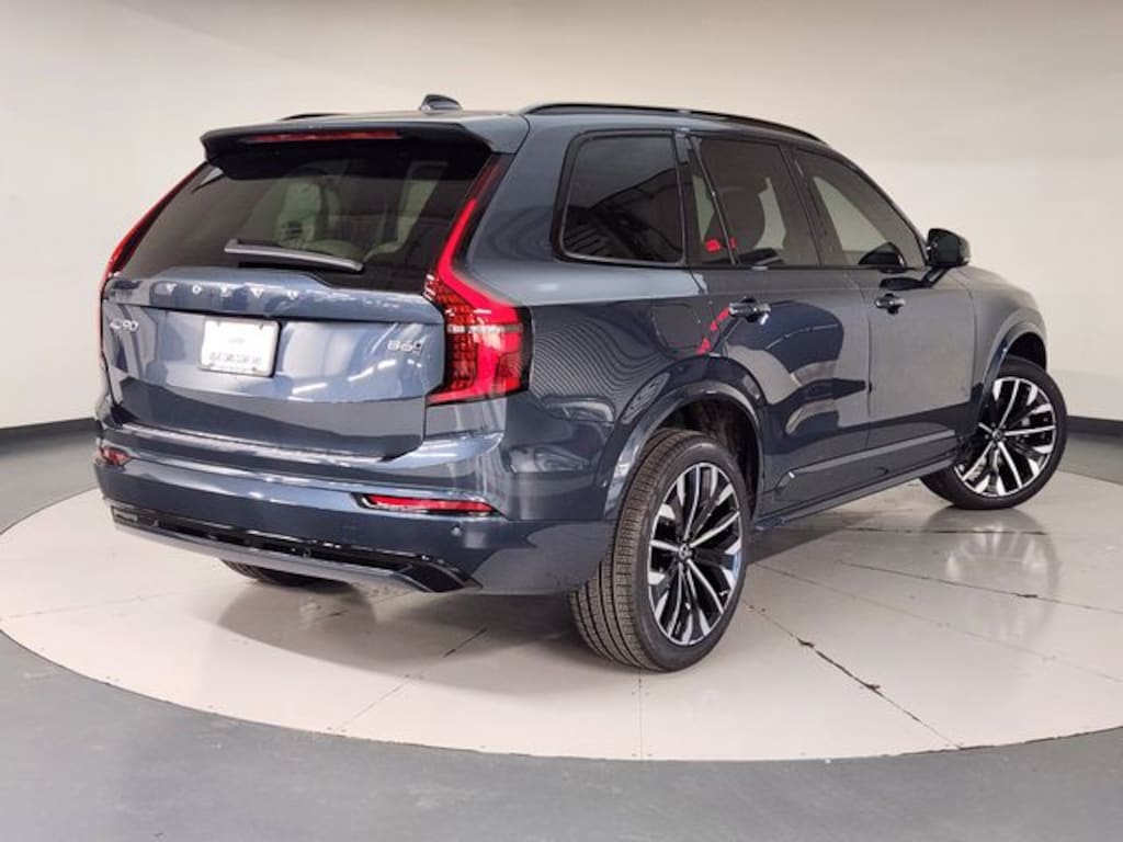New 2026 Volvo XC90 B6 Ultra Dark Theme 7-Seater SUV