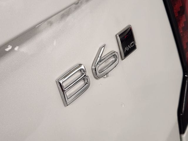 2026 Volvo XC90 Plus - Photo 13