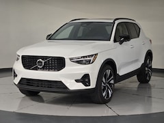 2026 Volvo XC40 B5 Plus AWD SUV