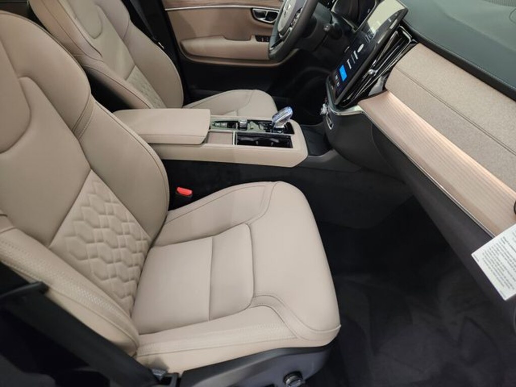 New 2026 Volvo XC90 Plug-In Hybrid T8 Core SUV