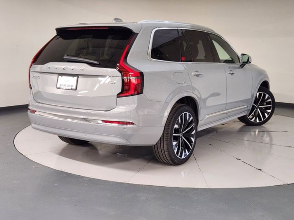 New 2026 Volvo XC90 Plug-In Hybrid T8 Plus SUV