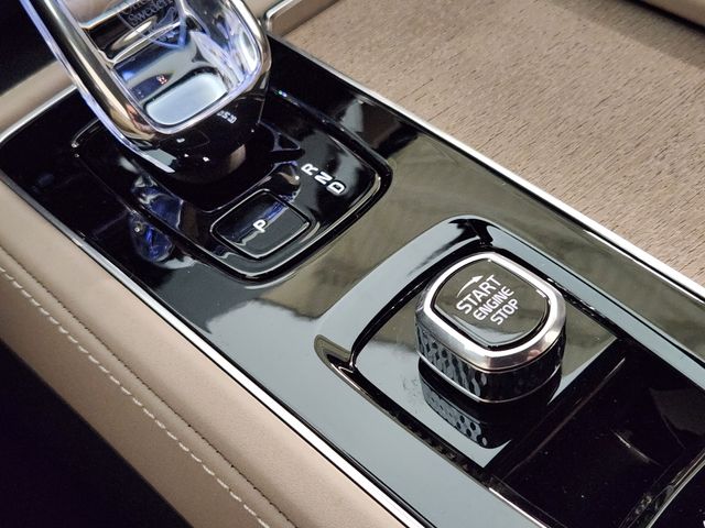 2026 Volvo XC90 Ultra - Photo 20