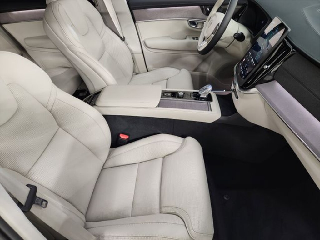 New 2026 Volvo XC90 B6 Ultra SUV