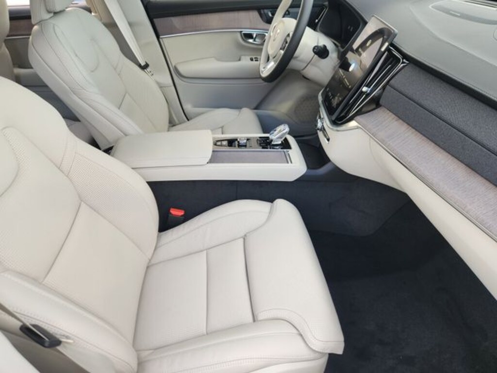 New 2026 Volvo XC90 B6 Ultra SUV