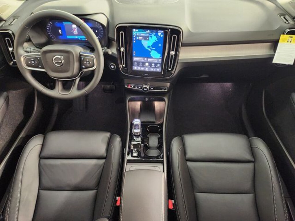 New 2026 Volvo XC40 B5 Plus SUV