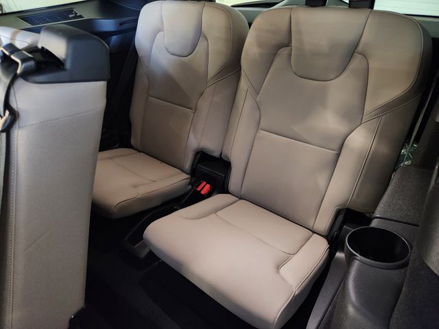 2026 Volvo XC90 Plus - Photo 32