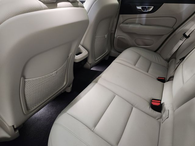 2026 Volvo V60 Cross Country Plus - Photo 30