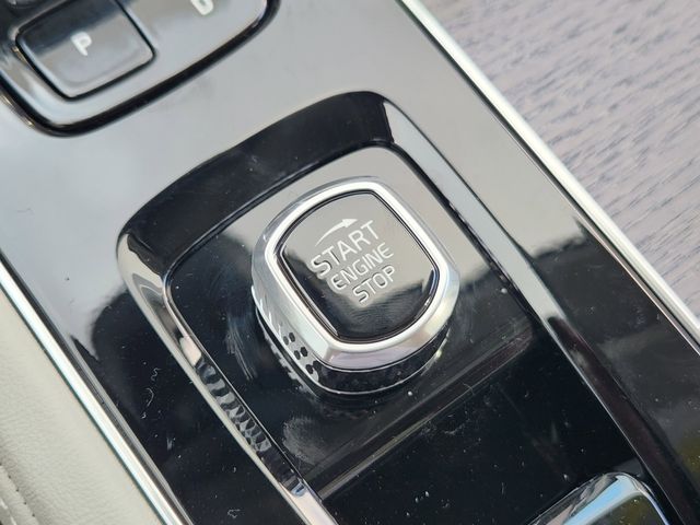 2026 Volvo XC90 Ultra - Photo 18