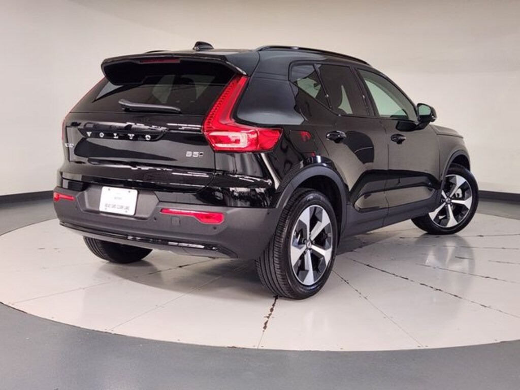 Certified 2026 Volvo XC40 B5 Plus SUV