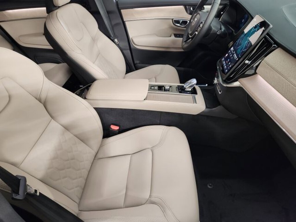 New 2026 Volvo XC90 Plug-In Hybrid T8 Plus SUV