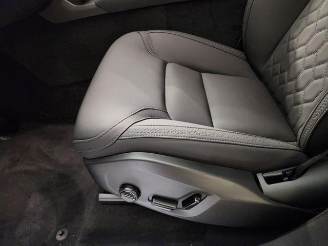 2026 Volvo XC90 Plus - Photo 25