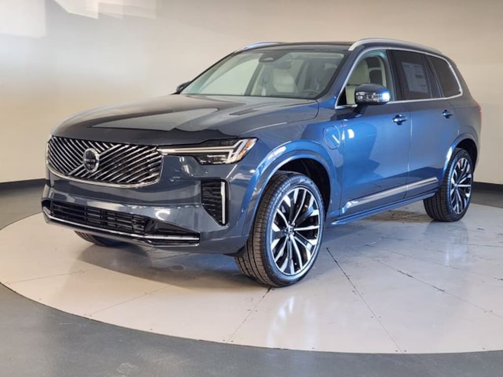 New 2026 Volvo XC90 Plug-In Hybrid T8 Ultra SUV