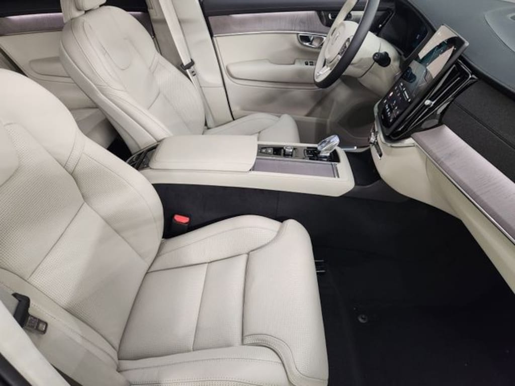New 2026 Volvo XC90 B6 Ultra SUV
