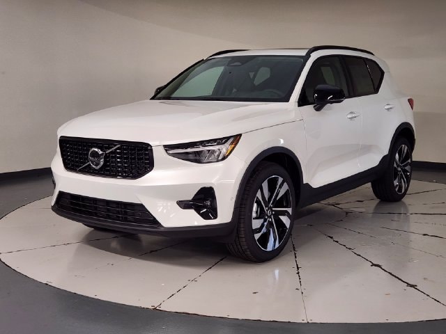 2026 Volvo XC40
