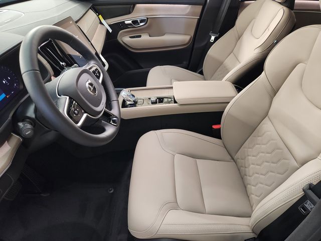 2026 Volvo XC90 Plus - Photo 14