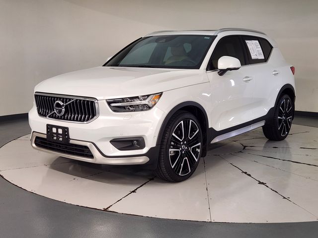 Used 2021 Volvo XC40 T5 Inscription