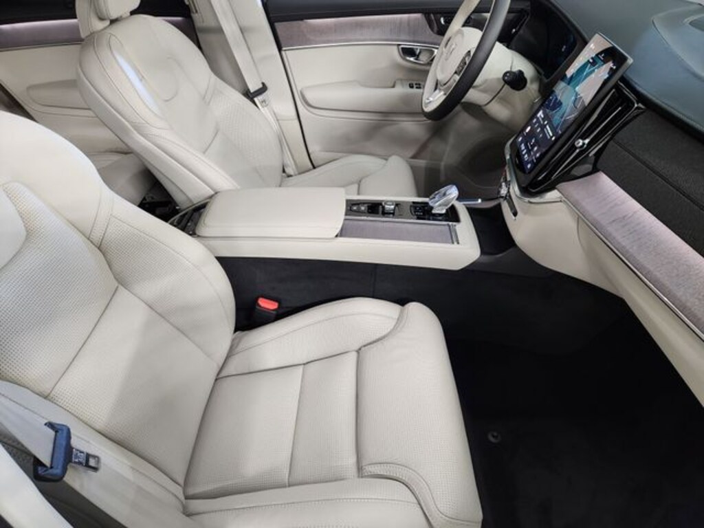 New 2026 Volvo XC90 Plug-In Hybrid T8 Ultra SUV