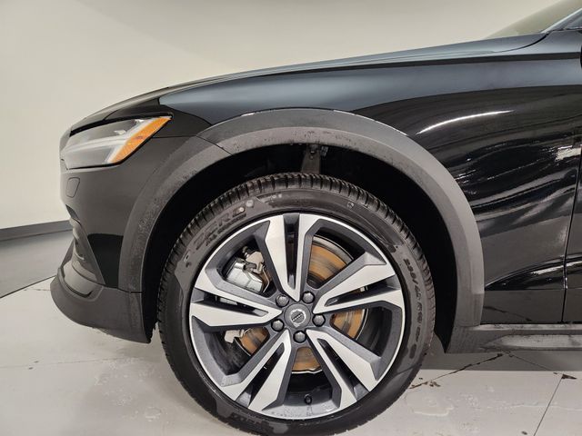 2026 Volvo V60 Cross Country Plus - Photo 11