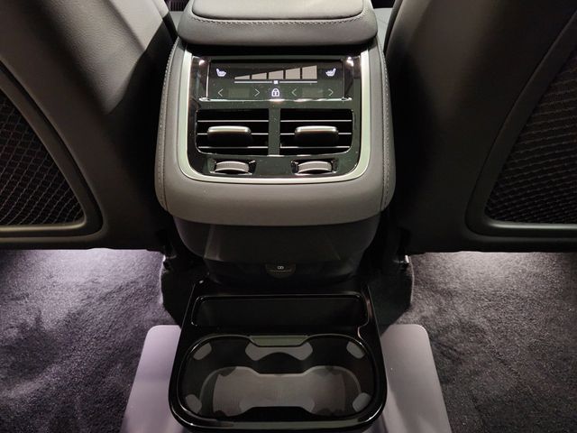 2026 Volvo XC90 Plus - Photo 31